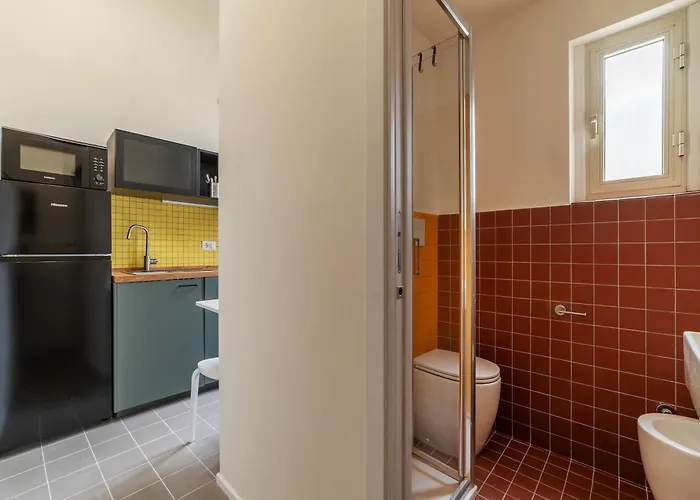 Guesthost - Colosseo & San Clemente Apartament *